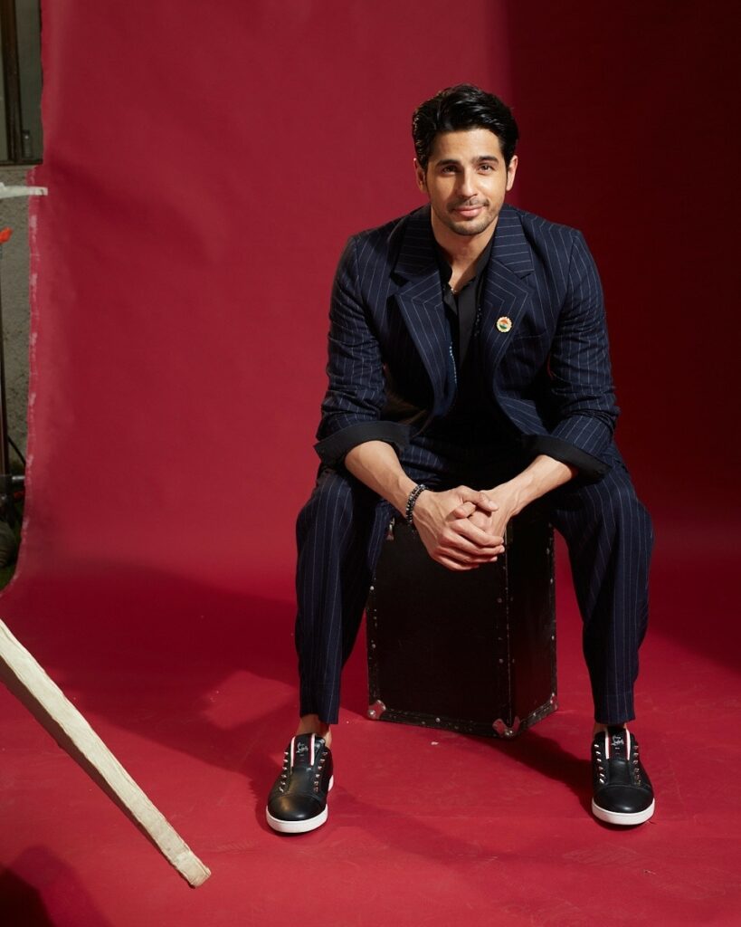 sidharth malhotra 3 e1725002189123