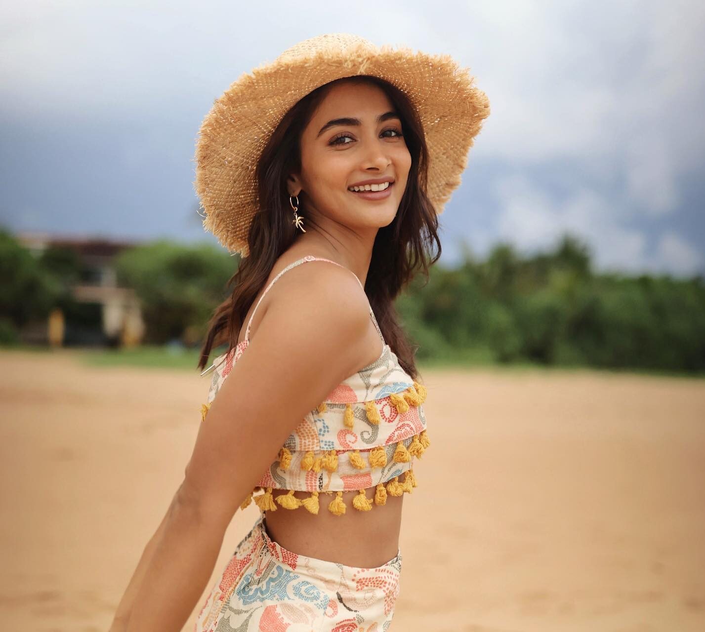 pooja hegde (1)